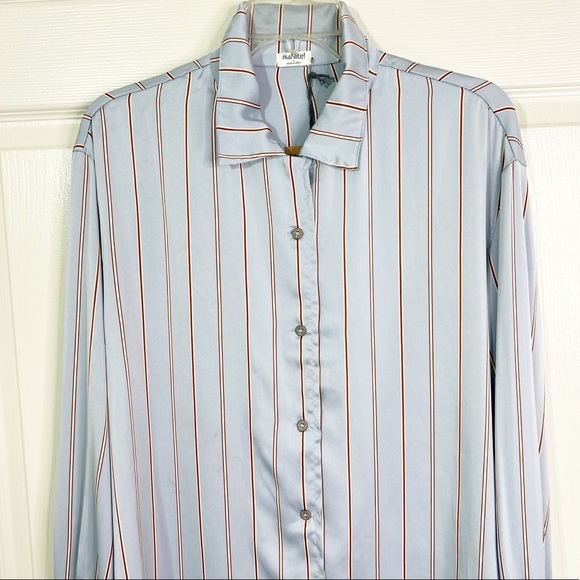 Hello Nite! Revolve Satin Pinstripe Long Sleeve Button Down Pajama Top Size S - Picture 2 of 7